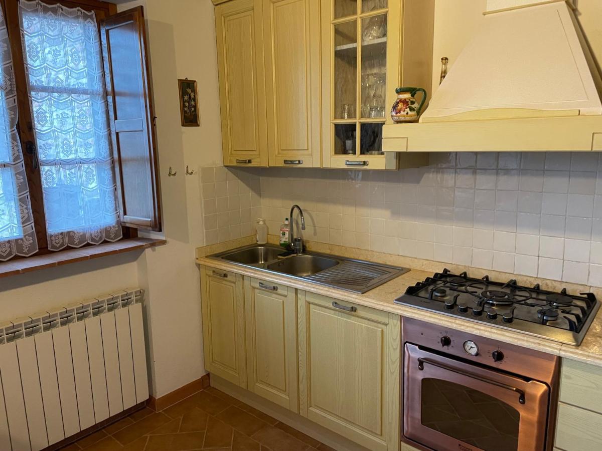 Ferienwohnung Il Rifugio Nelle Crete Vescona Exterior foto